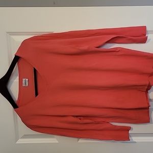 Coral lightweight knit top, M